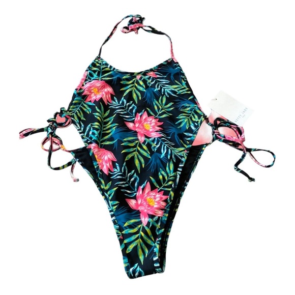 Betty Jade Other - BETTY Jade Swim, black floral, size medium